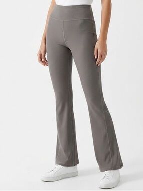 Old Navy Ribbed Boot-Cut Pants in Taupe Gray